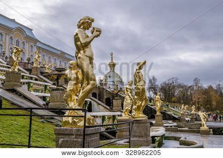 Peterhof.russia.october 20, 2019.a Large Cascade Of Fountains In Front Of The Facade Of The Grand Pa