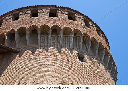 สฟอร์ซาของปราสาท Dozza Emilia-Romagna อิตาลี
