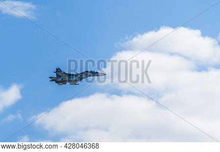 Zhukovsky, Russia-july 23, 2021: Maks-2021 International Air Show, An Exhibition Of Aircraft And Hel