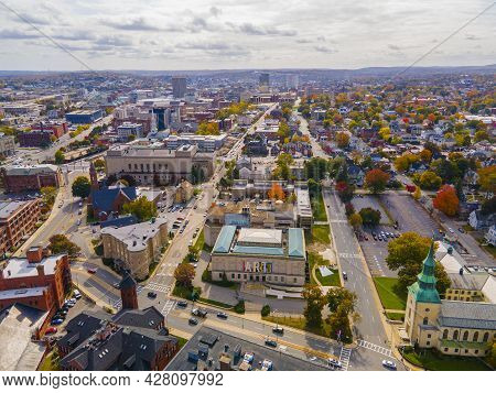 Aerial view of Worcester Art Museum at 55 Salisbury Street and downtown Worcester skyline at the background in fall in Massachusetts MA, USA.