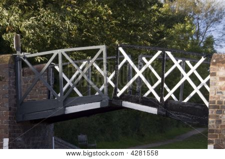 Ponte do canal