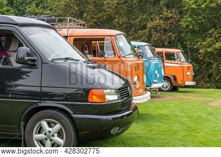 Pittsburgh, Pennsylvania, Usa July 24, 2021 The Pittsburgh Vintage Gran Prix In Schenley Park, A Yea