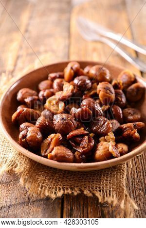 chestnut,  maroni cooked on plate