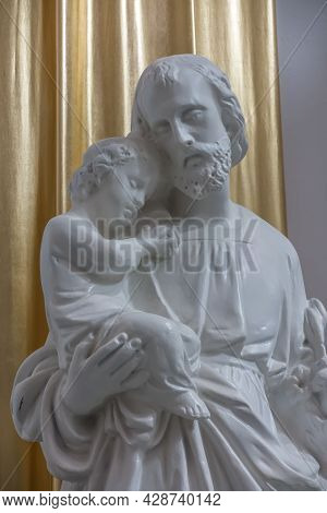 Chelm, Poland - July 5, 2021: Inside The Shrine, The Basilica Of Virgin Mary In Chelm In Eastern Pol