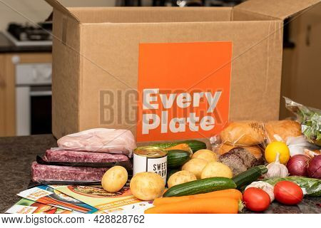 Sydney, Australia 2021-07-17 Every Plate Meal Kit In A Cardboard Box On A Kitchen Counter. Everyplat