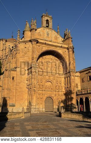 Salamanca, Spain - July 27, 2020: San Esteban Church And Convent At Sunset In The Old Town Of Salama