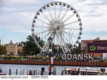 Gdansk, Poland - Sept 9, 2020: Ferris Wheel On The Granary Island In Gdansk, Poland