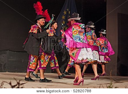 Peruvian Dancers