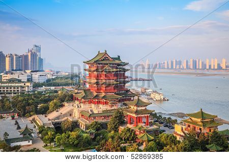 Low Angle Of Light Shining On The Tengwang Pavilion
