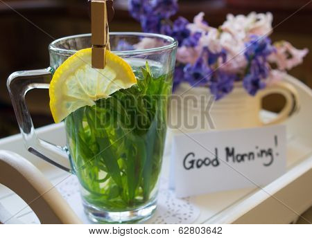 Estragon Lemonade