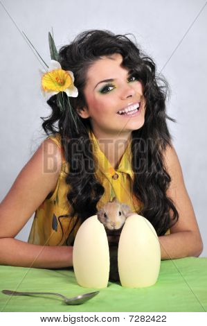 Wielkanoc królik w egg1