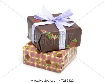 กองของขวัญวันเกิด
