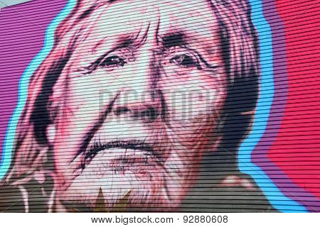 Street art amerindian woman
