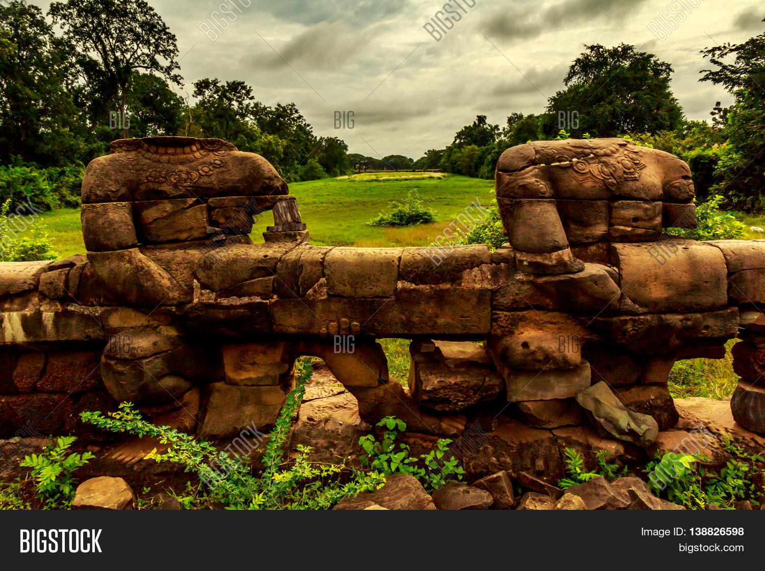 Headless Statues Guard Image & Photo (Free Trial) Bigstock