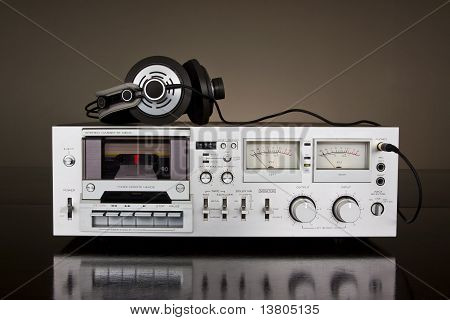 Ricevitore registratore a cassette stereo vintage