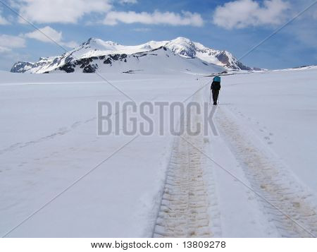 Salire il mt.Oshten in montagna del Caucaso