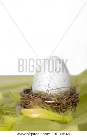 Ovos de Páscoa feliz feriado