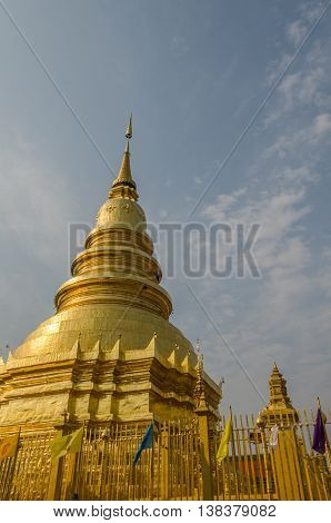 Haripunchai Temple, Lampoon, Thailand. .