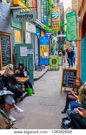 Picturesque Alley Neals Yard In London, Uk