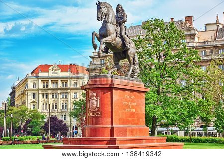 Budapest, Hungary-may 02, 2016: Monument For Francis Ii Rakoczi In Left Of The Hungarian Parliament