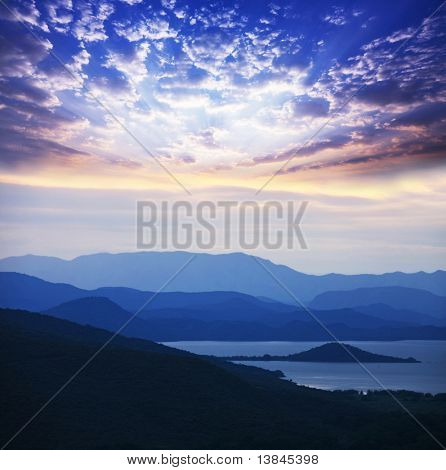 Sunrise-Szene am See