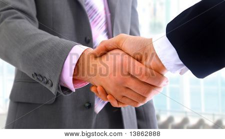 Handshake isolerad på vit bakgrund
