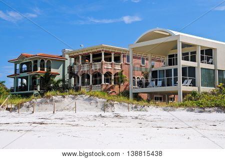 Luxurious Beach Front Homes on the Gulf of Mexico