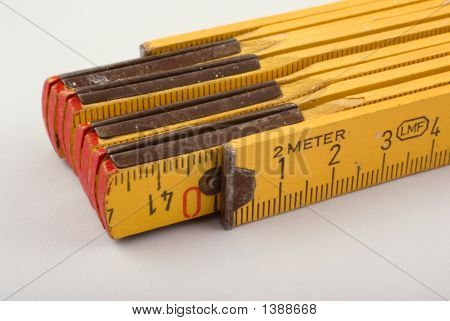 Gul træ Meter