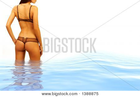 Donna In acqua