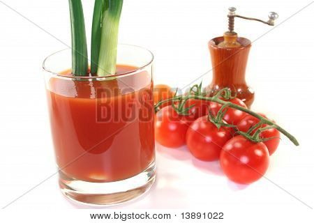 Domates suyu
