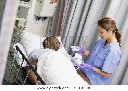 Krankenschwester Pflege für Patienten