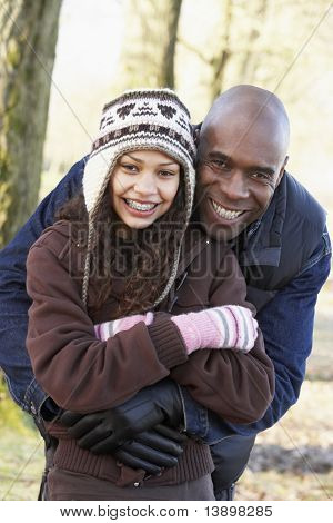 Padre e figlia, autunno a piedi