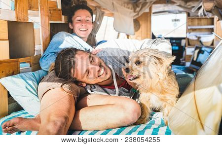 Hippie Couple With Funny Dog Traveling Together On Vintage Minivan Transport - Life Inspiration Conc
