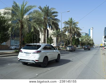 Light Traffic On Olaya Street Early In The Morning Caused By Mandatory De-tour As Part Of Metro Cons