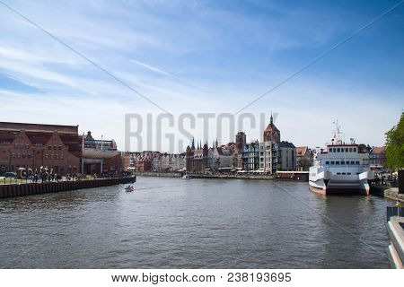 City View Over Motlawa River In Gdansk (danzig), Poland.