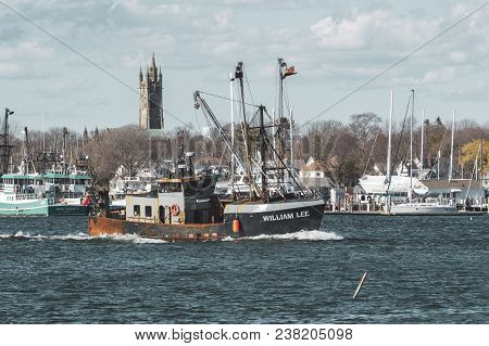 New Bedford, Massachusetts, Usa - April 26, 2018: Fishing Vessel William Lee On Acushnet River With 