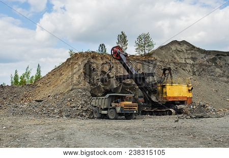 Development Of A Quarry For Extraction Of Silica Refractory Rock