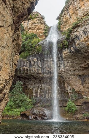 The Gudu Falls Near Mahai In The Kwazulu-natal Drakensberg