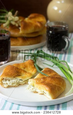 Traditional Homemade Romanian And Moldovan Pies - Placinta, Served With Wine. Rustic Style, Selectiv