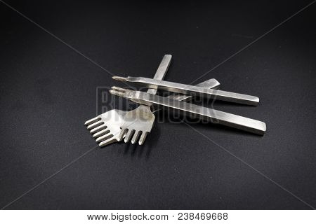 Carving Leather Craft Punkture Set Tool Black Background