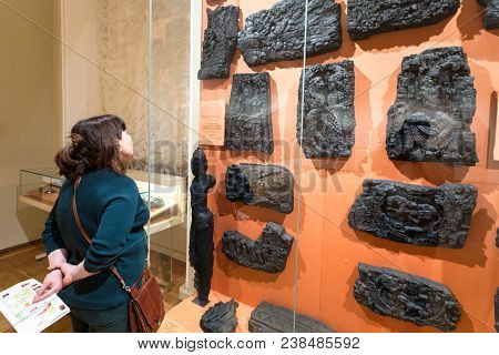 Saint Petersburg, Russia - March 16, 2018: Visitor In Sogdiana Room Of Hermitage Museum. The State H