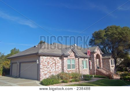 Bridk บ้านในชานเมือง