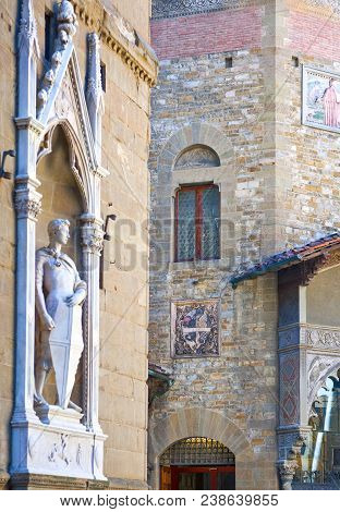Landscapes, Architectures And Art Of The City Of Florence