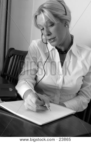 ผู้หญิงขาวดำธุรกิจ