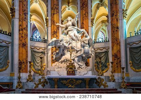 Altar Sculpture In Chartres Cathedral