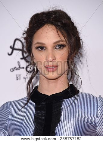 LOS ANGELES - APR 20:  Ruby Modine arrives to the Race to Erase MS 25th Anniversary Gala  on April 20, 2018 in Hollywood, CA                