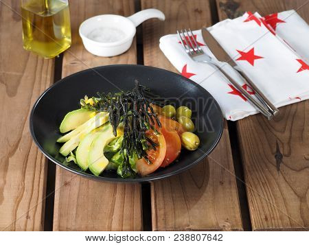Codium - Velvet Horn - Spongeweed In Salad With Avocado.
Edible Green Seaweed In The Family Codiacea