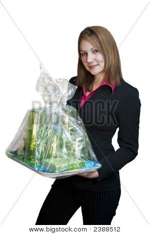 Frau mit Geschenk