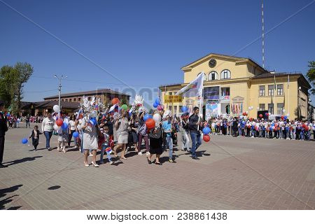 Slavyansk-on-kuban, Russia - May 1, 2018: Celebrating The First Of May, The Day Of Spring And Work. 