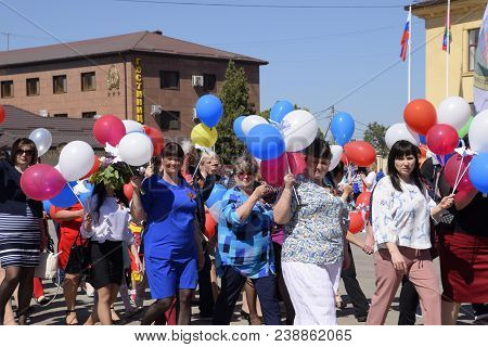 Slavyansk-on-kuban, Russia - May 1, 2018: Celebrating The First Of May, The Day Of Spring And Work. 